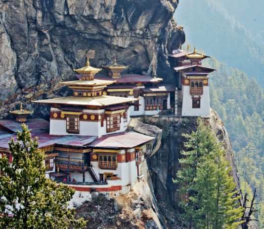 Bhutan_Tiikerinpesäluostari