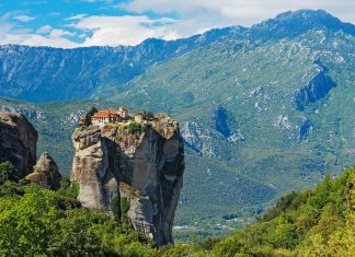 Kreikka – opas raunioiden ja rantojen maahan