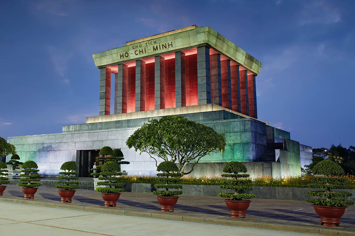Ho Chi Minh mausoleumi