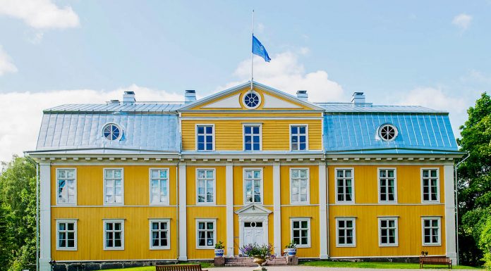 9 x Suomen kiehtovimmat kartanot