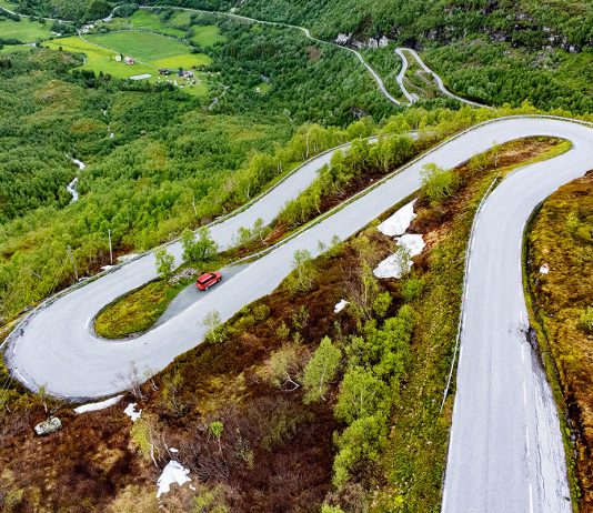 Autolla Norjaan – vinkit ja kokemukset Norja autoilu