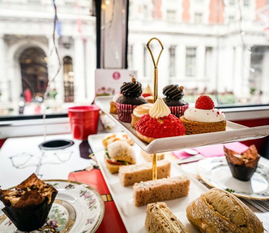 Iltapäivätee Lontoo